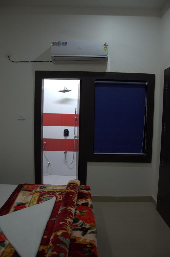 Hotel Mahabir Inn Mathura Buitenkant foto